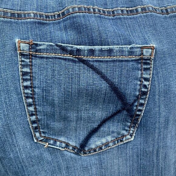 Lane Bryant Classic Blue Women's Jeans - Picture 3 of 5